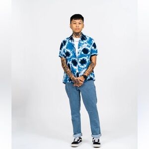 Peau De Loup tie dye midnight blue button down shirt casual size M unisex